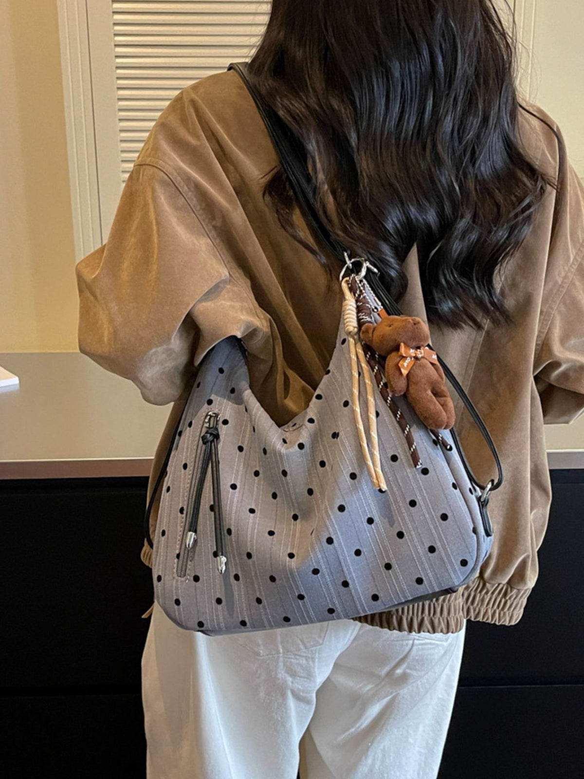 SHOULDER BAGS
